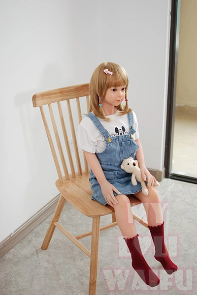 可愛いロリ系アダルトドール