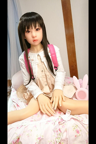 清楚系ラブドール