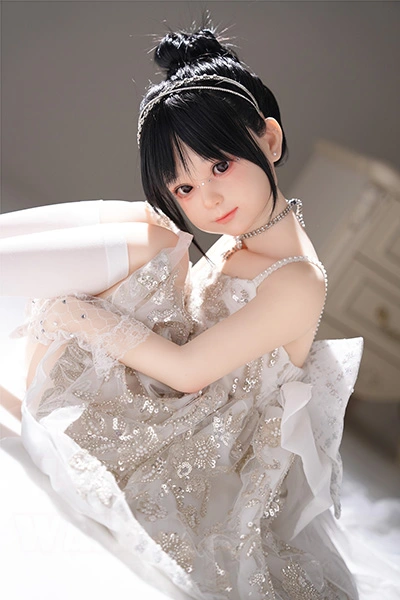 ロリ系セックスドール