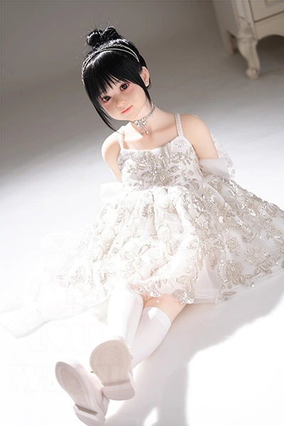 小柄可愛い 清楚系ラブドール