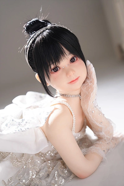 ロリ系セックスドール