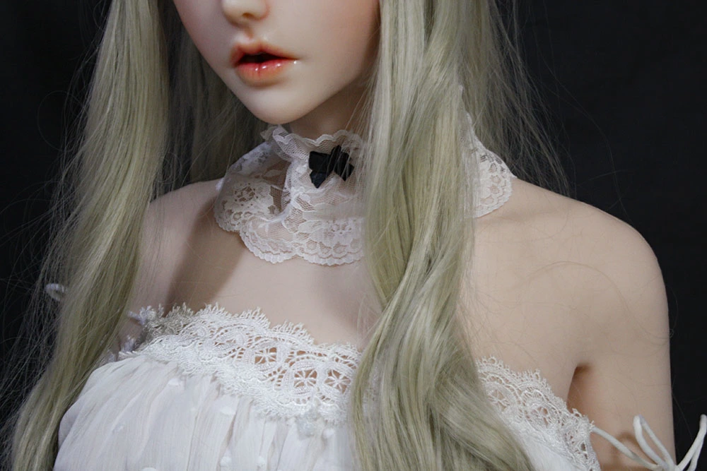ElsaBabe アニメ系美少女ラブドール