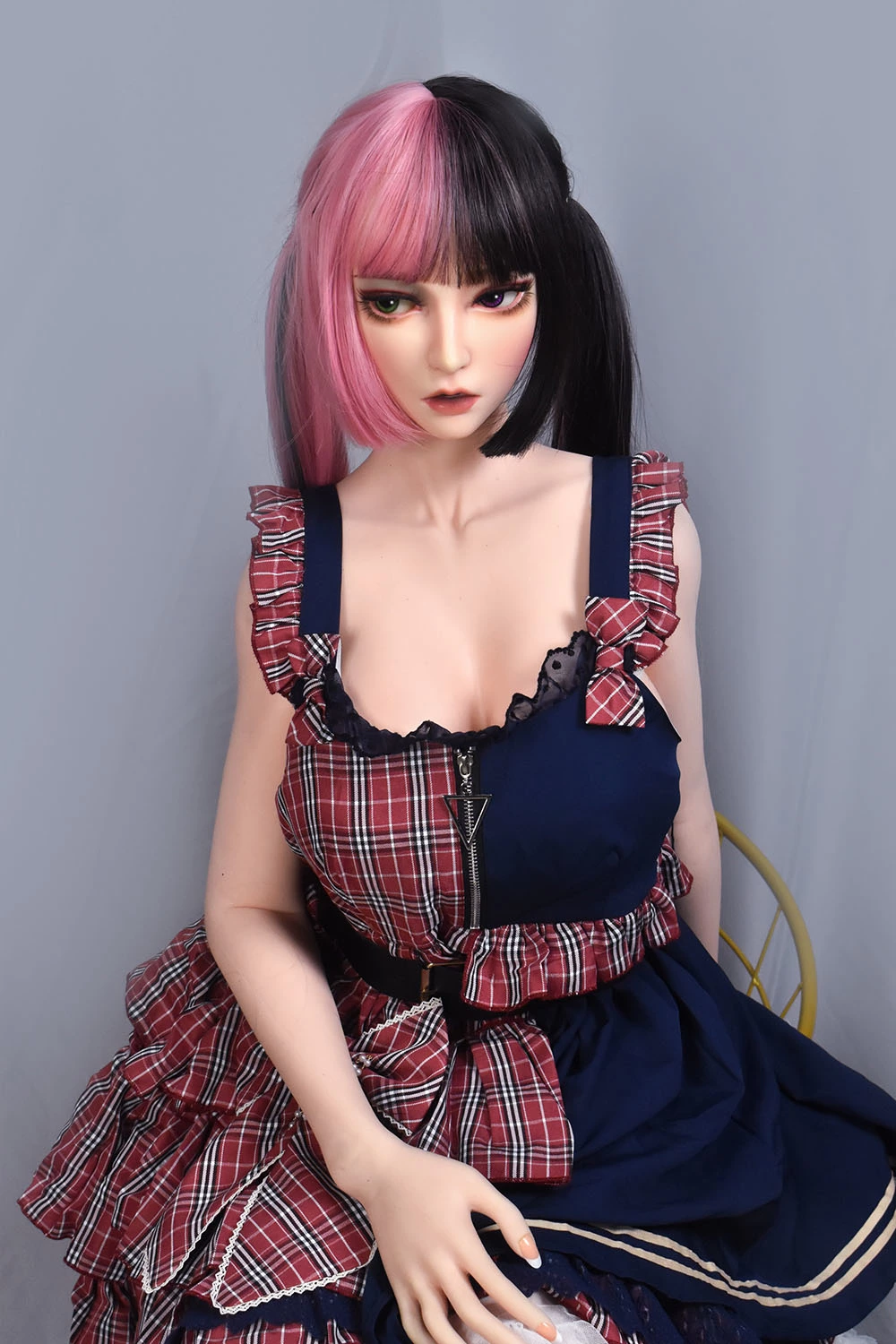 ElsaBabe リアル感魅力的ラブドール